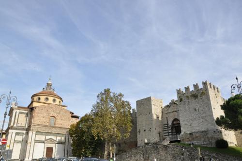 S.Maria in Castello e Castello dell' Imperatore